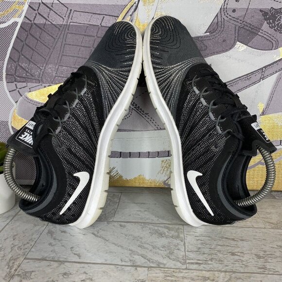 Nike Flex Adapt TR Womens Shoes Sneakers Size 6.5 Black White Running 831579-001 - Picture 8 of 11